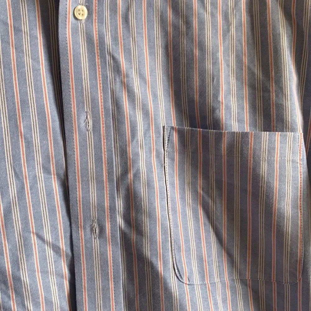 Oversized button up - Picture 3 of 11